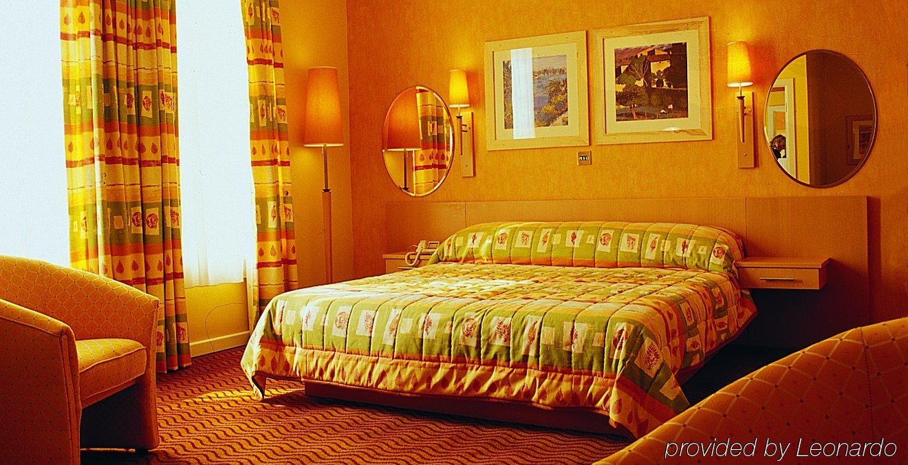 New Northumbria Hotel Нюкасъл ъпон Тайн Екстериор снимка