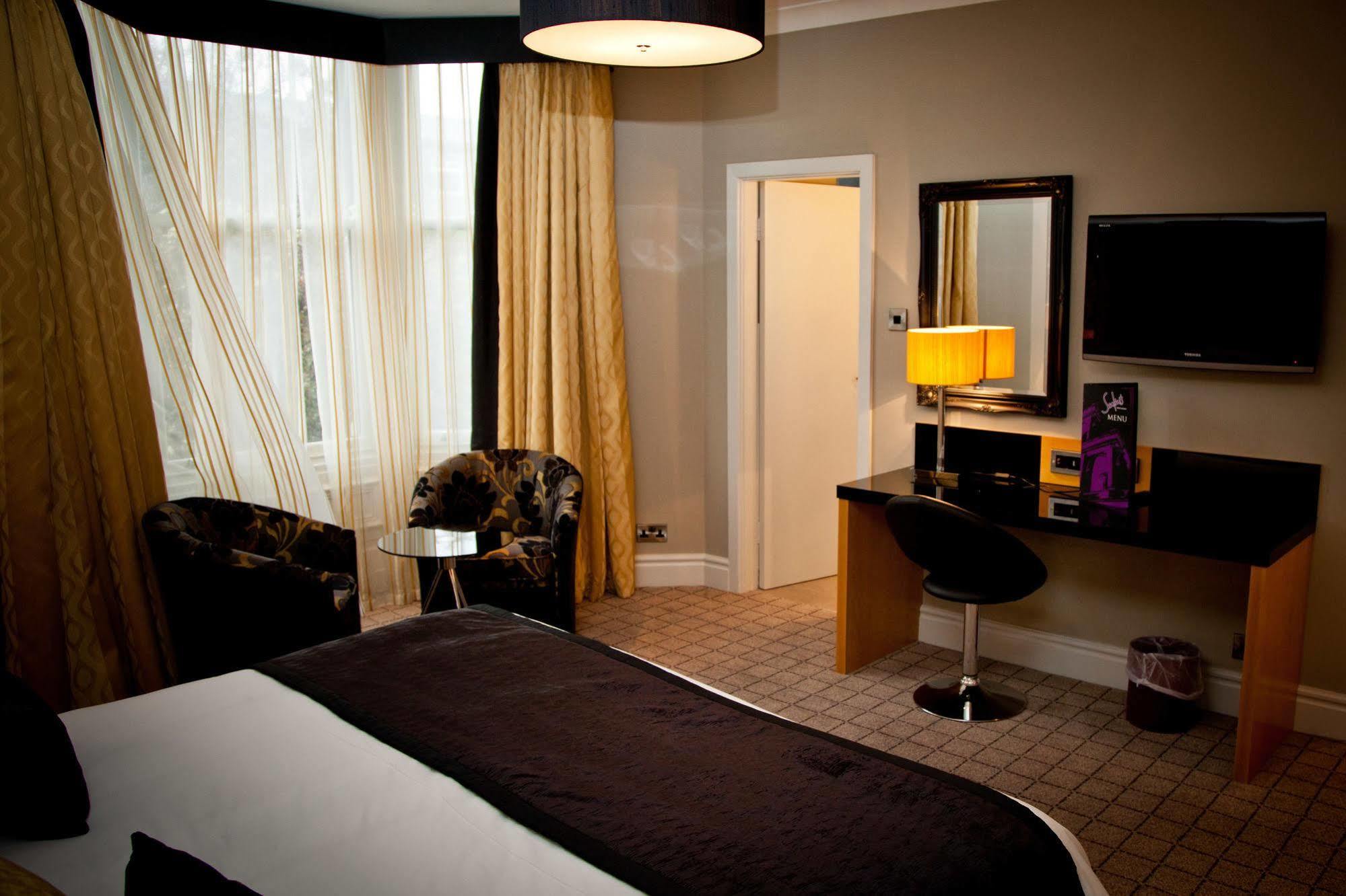 New Northumbria Hotel Нюкасъл ъпон Тайн Екстериор снимка