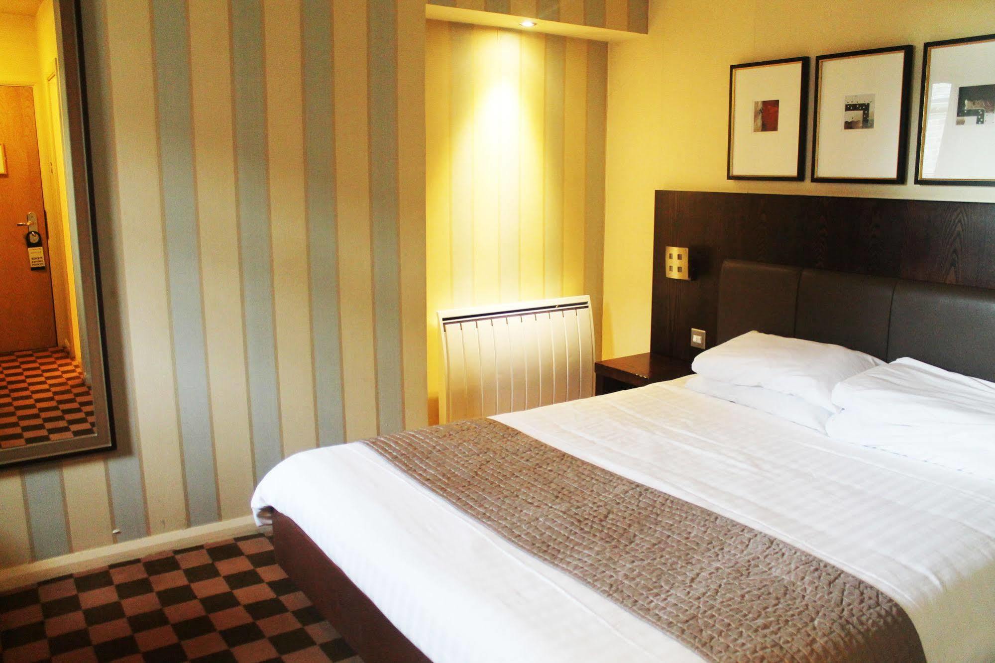 New Northumbria Hotel Нюкасъл ъпон Тайн Екстериор снимка
